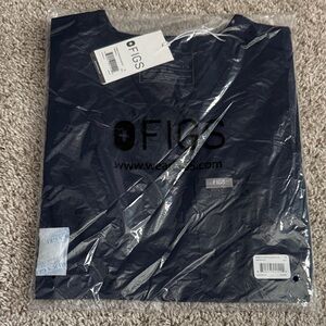 Figs Catarina slim scrub top Women’s size